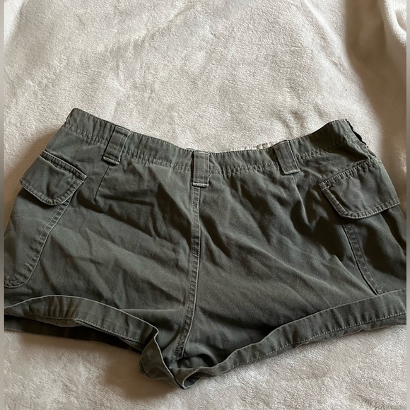 Vintage Old Navy cargo shorts - Picture 2 of 2